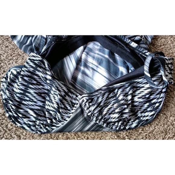Miraclesuit Warp Speed Love Knot Tankini Swim Top Size 10  Black White Underwire - Picture 8 of 9